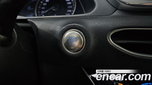 Hyundai Sonata 2020 — photo 30