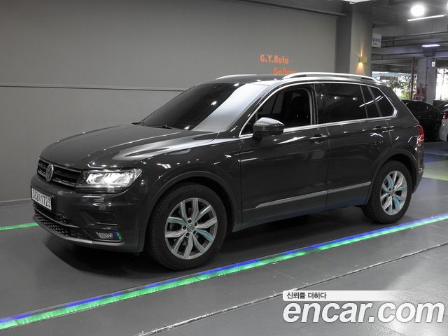 Volkswagen Tiguan 2018 — photo 1