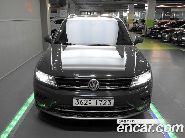 Volkswagen Tiguan 2018 — photo 3