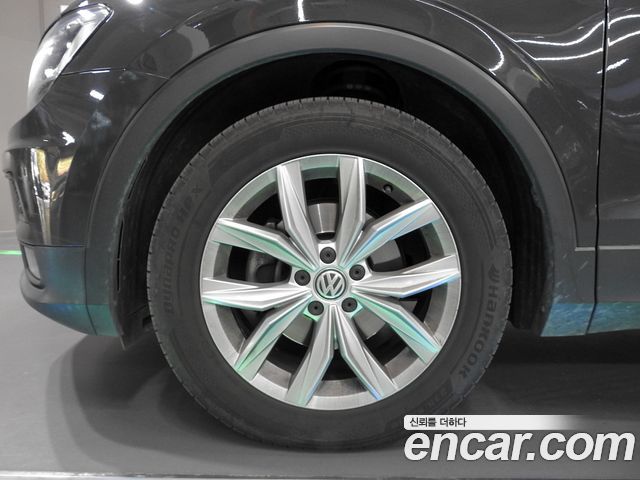 Volkswagen Tiguan 2018 — photo 5