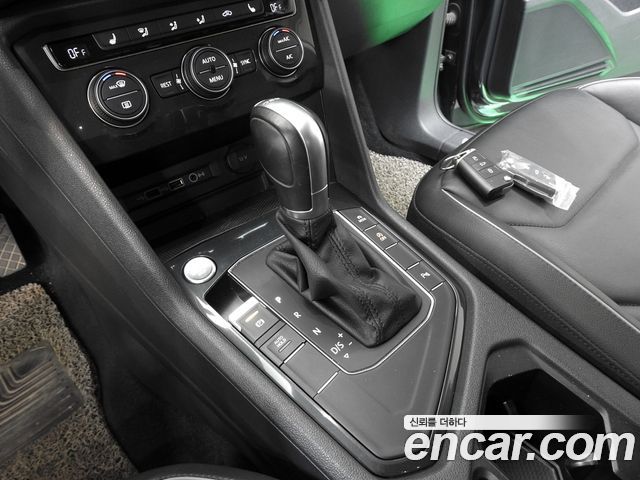 Volkswagen Tiguan 2018 — photo 9