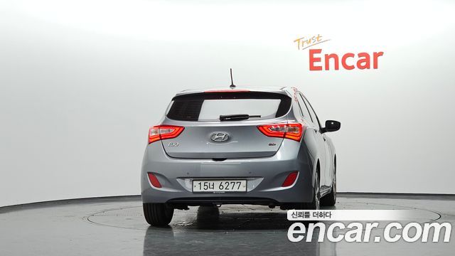 Hyundai i30 2014 — photo 4