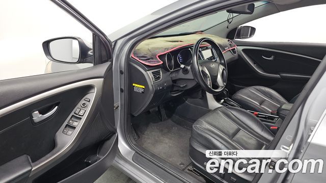 Hyundai i30 2014 — photo 12