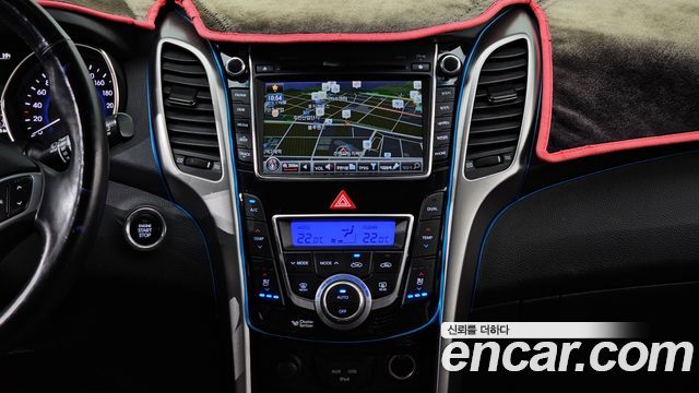 Hyundai i30 2014 — photo 14
