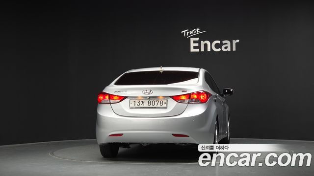 Hyundai AVANTE 2013 — photo 4