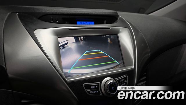 Hyundai AVANTE 2013 — photo 15