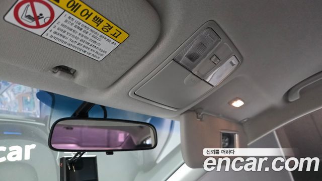 Hyundai AVANTE 2013 — photo 19