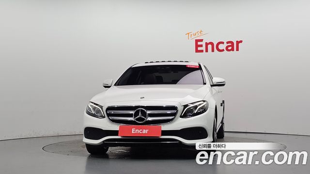 Mercedes-Benz E-Class 2018 — photo 3