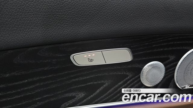Mercedes-Benz E-Class 2018 — photo 31