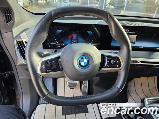 BMW iX 2022 — photo 7