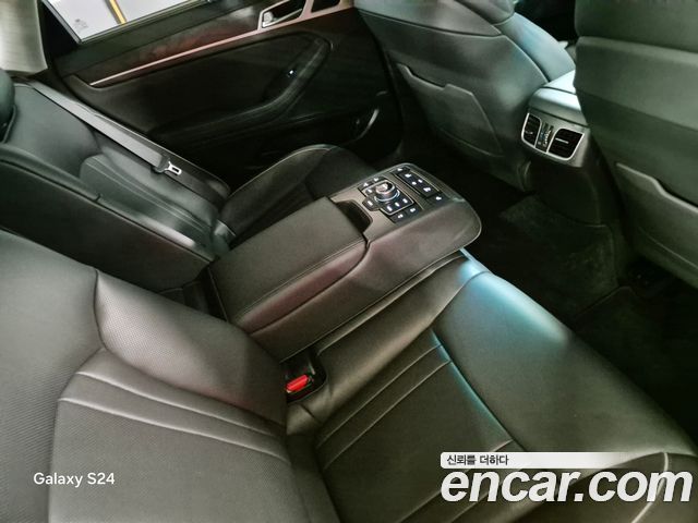 Hyundai Genesis 2016 — photo 8