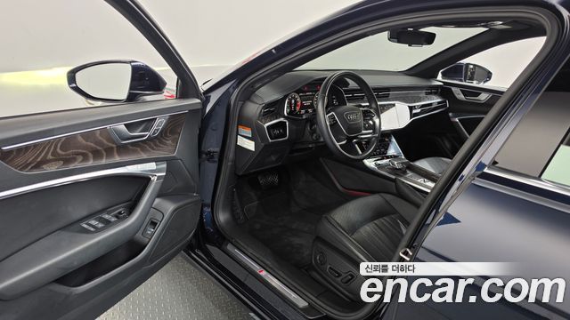 Audi A6 2021 — photo 13