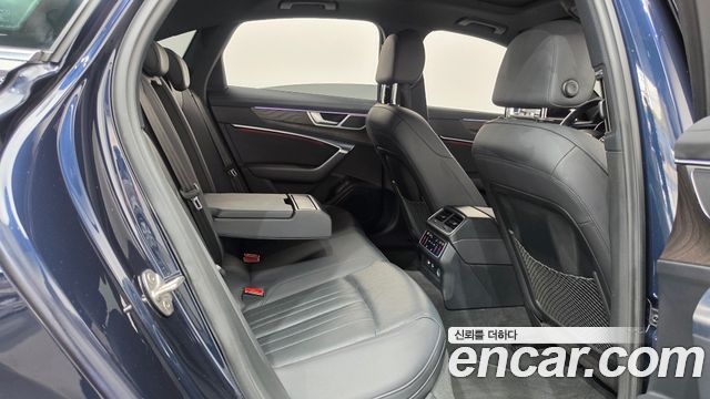 Audi A6 2021 — photo 18