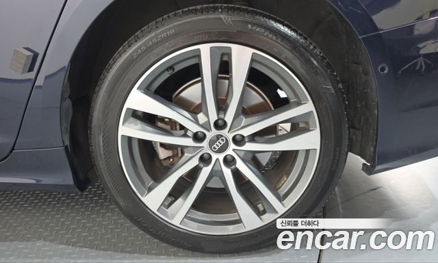 Audi A6 2021 — photo 7