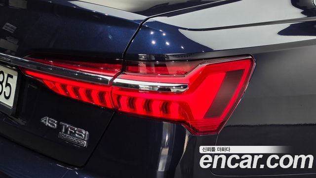 Audi A6 2021 — photo 9