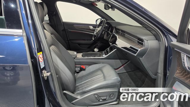 Audi A6 2021 — photo 16