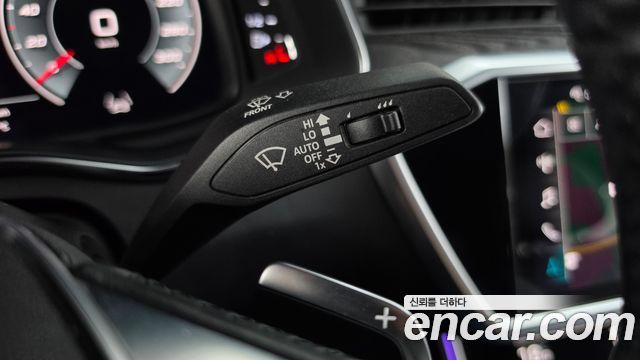 Audi A6 2021 — photo 28