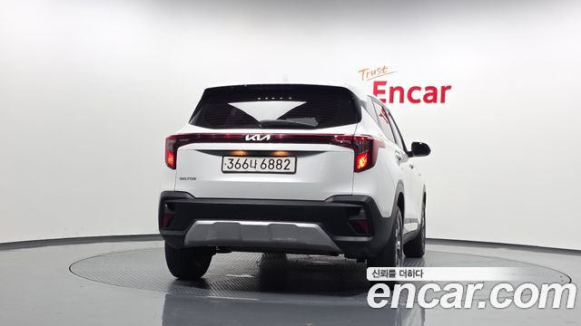 Kia Seltos 2023 — photo 4