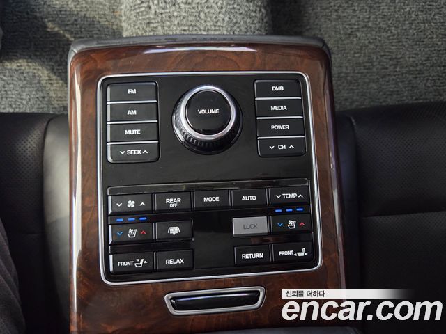Hyundai Equus 2015 — photo 8