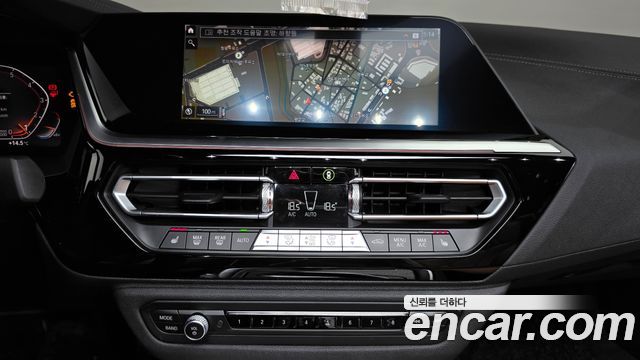 BMW Z4 2021 — photo 18