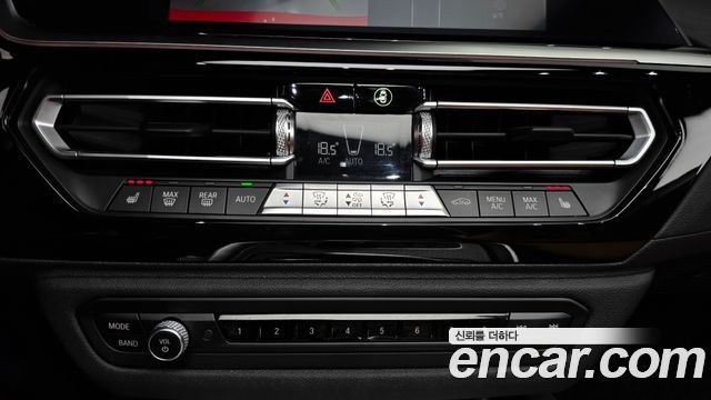 BMW Z4 2021 — photo 25