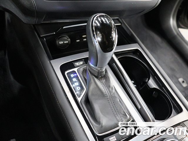 Hyundai Genesis 2015 — photo 8