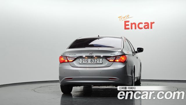 Hyundai Sonata 2012 — photo 4
