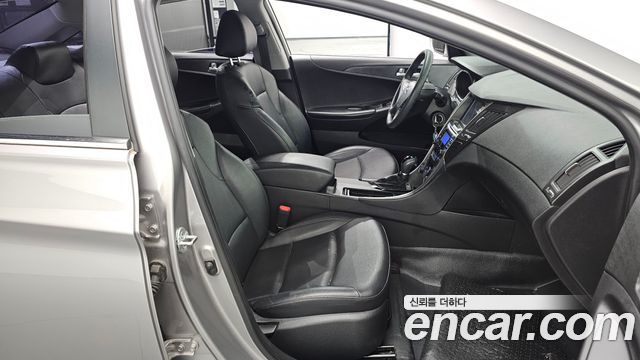 Hyundai Sonata 2012 — photo 10
