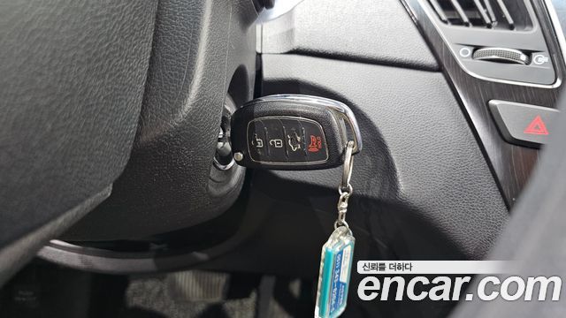 Hyundai Sonata 2012 — photo 19