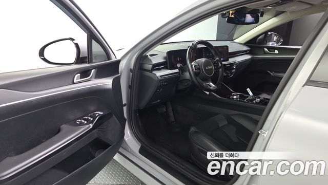 Kia K5 2024 — photo 13