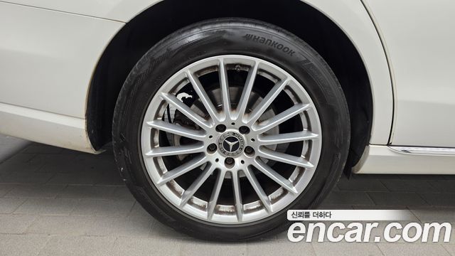 Mercedes-Benz E-Class 2021 — photo 5
