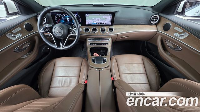 Mercedes-Benz E-Class 2021 — photo 7