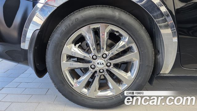 Kia Canival 2016 — photo 5
