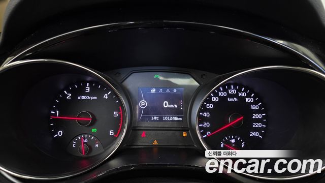 Kia Canival 2016 — photo 11
