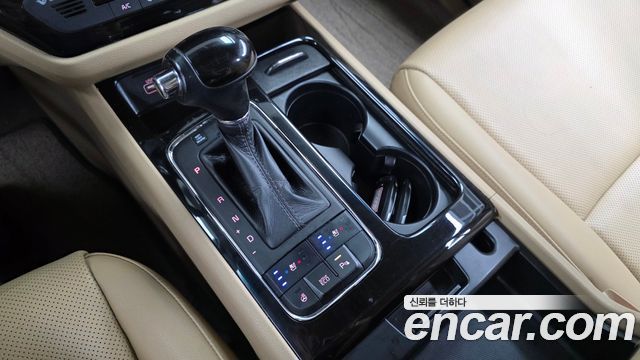 Kia Canival 2016 — photo 12
