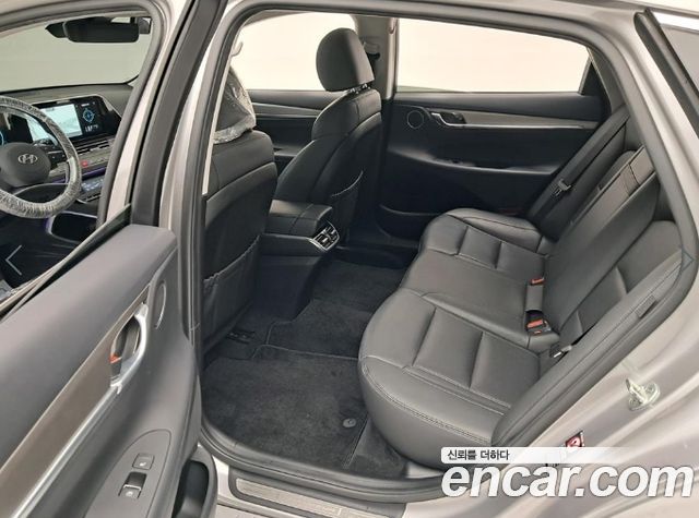Hyundai Grandeur 2022 — photo 12