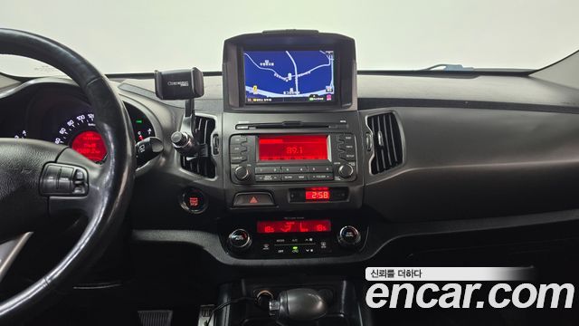 Kia Sportage 2013 — photo 19