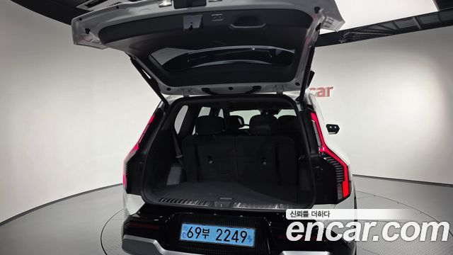 Kia EV9 2024 — photo 37