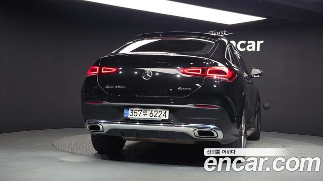 Mercedes-Benz GLE-Class 2021 — photo 4