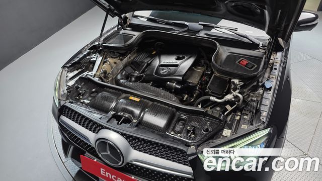 Mercedes-Benz GLE-Class 2021 — photo 6