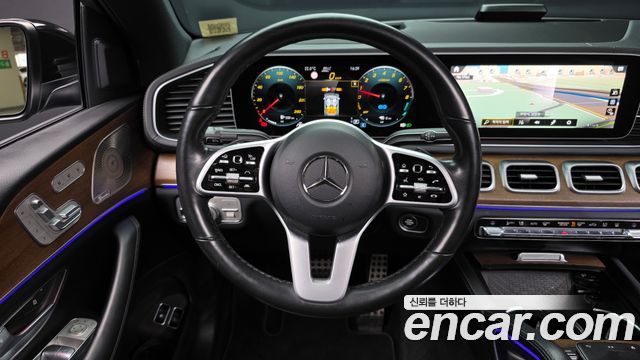 Mercedes-Benz GLE-Class 2021 — photo 13