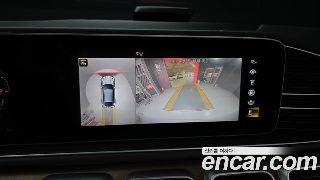 Mercedes-Benz GLE-Class 2021 — photo 15