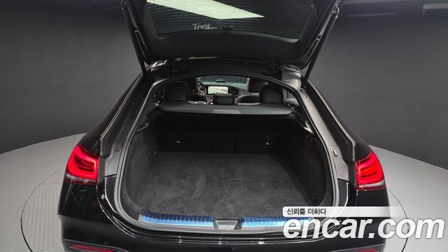 Mercedes-Benz GLE-Class 2021 — photo 20