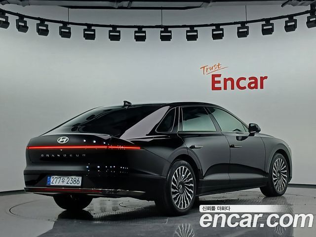 Hyundai Grandeur 2023 — photo 2