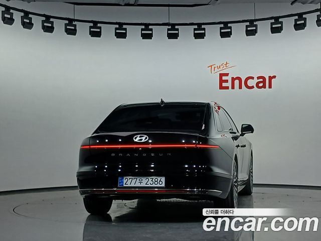 Hyundai Grandeur 2023 — photo 4