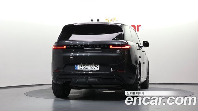 Land Rover Range Rover Sport 2023 — photo 4