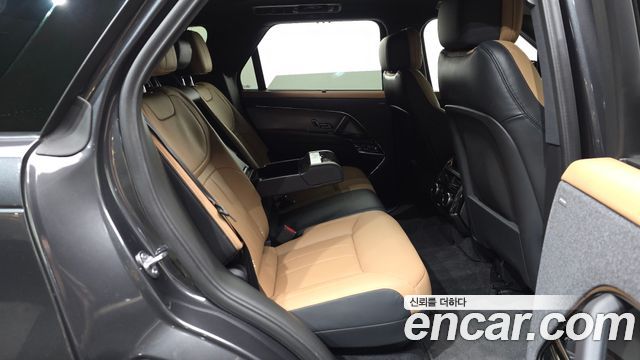 Land Rover Range Rover Sport 2023 — photo 11