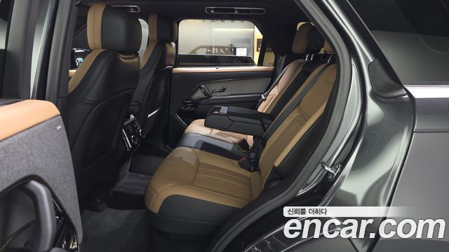 Land Rover Range Rover Sport 2023 — photo 12