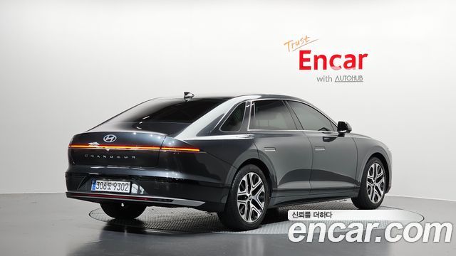 Hyundai Grandeur 2023 — photo 2