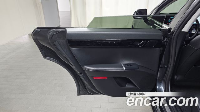 Hyundai Grandeur 2023 — photo 15